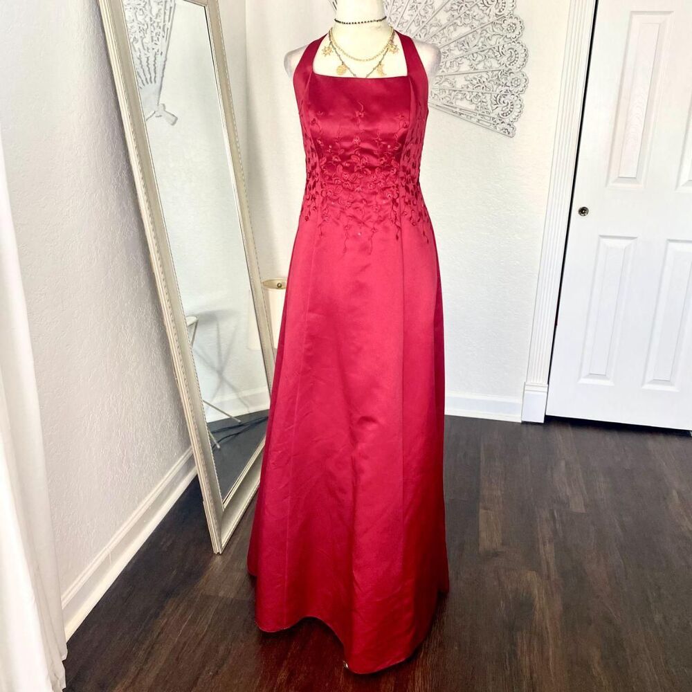 Early 2000's Whimsygoth Floral Beaded Burgundy Princess A-Line Prom Dress 6 / S